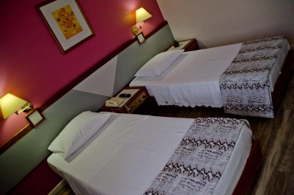 Cachoeiro Plaza Hotel Cachoeiro de Itapemirim Exteriör bild