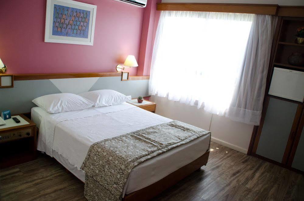 Cachoeiro Plaza Hotel Cachoeiro de Itapemirim Exteriör bild